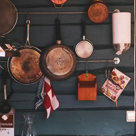 Husky Farm Traditional House At Offtrack Experience Overbygd
